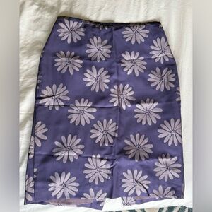 Gorgeous vintage, Nicole Miller, lavender floral pencil skirt.